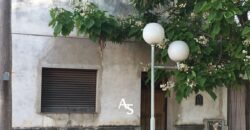 Casa de 100m2 + local comercial