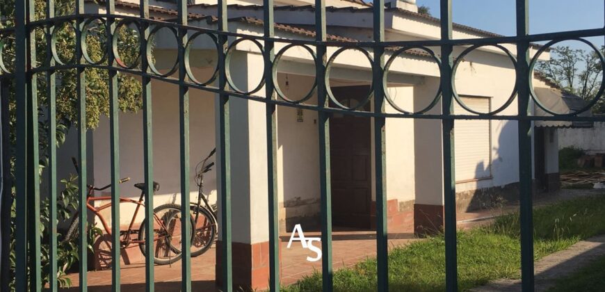Casa de 4 ambientes sobre calle 119