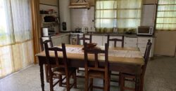 Casa Céntrica Antigua en Navarro