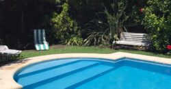 Casa Céntrica Antigua en Navarro