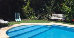 Casa Céntrica Antigua en Navarro