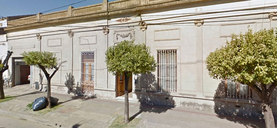 Casa Céntrica Antigua en Navarro