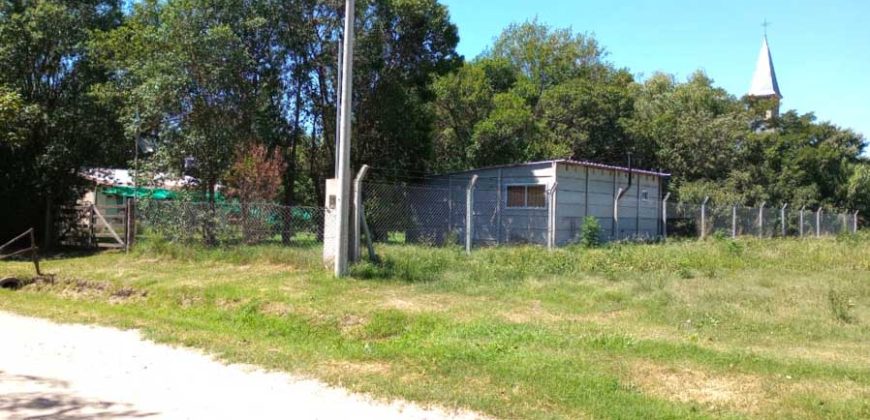 Casa en venta sobre gran lote en Las Marianas