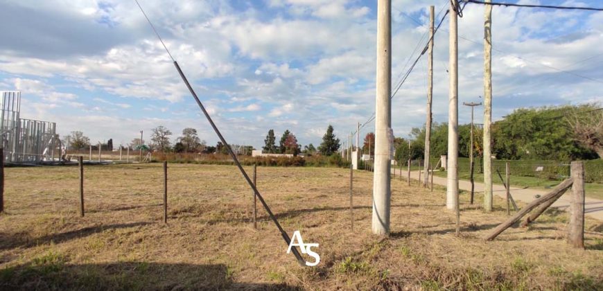 Terreno de 801 m2 en esquina – Financiación