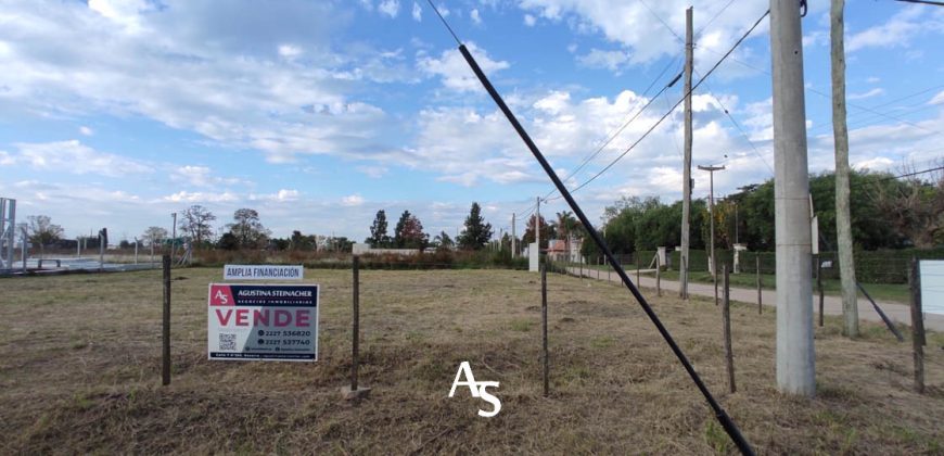 Terreno de 801 m2 en esquina – Financiación