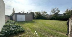 Terreno de 858m2 con galpón