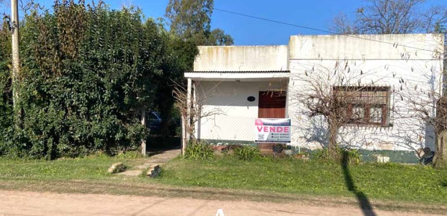 Gran terreno con casa de 135 m2