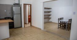 Casa, quincho con pileta y local comercial