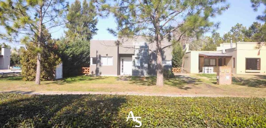 Casa en barrio La Olivia