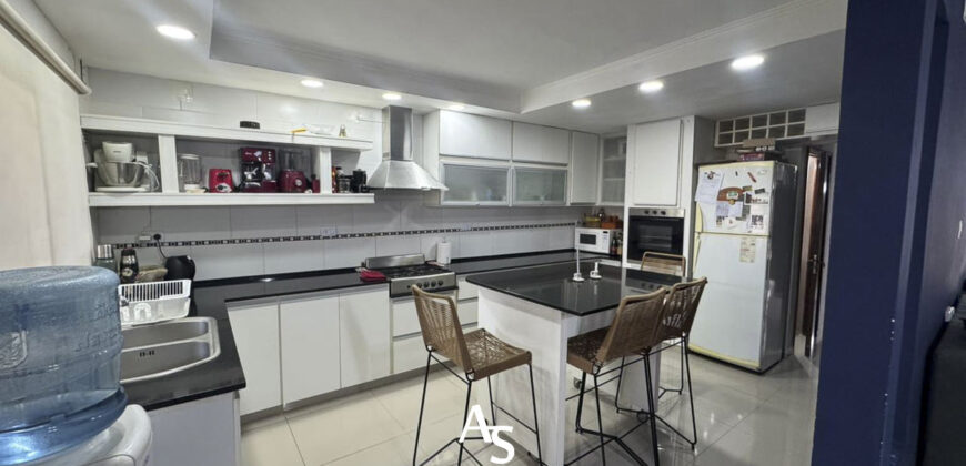 Casa en venta en dos plantas