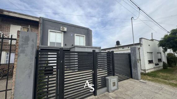 Casa en venta en dos plantas