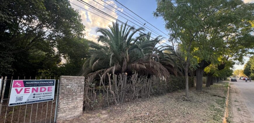 Lote de 2980 m2 en esquina
