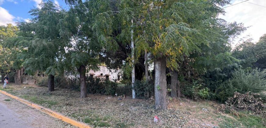 Lote de 2980 m2 en esquina