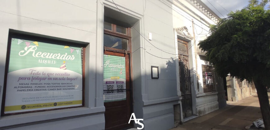 Casa antigua + local comercial