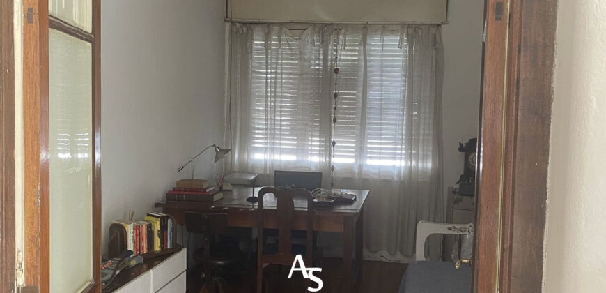 Casa antigua + local comercial