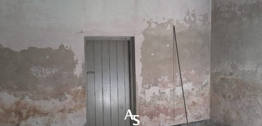 Lote de 2980 m2 en esquina