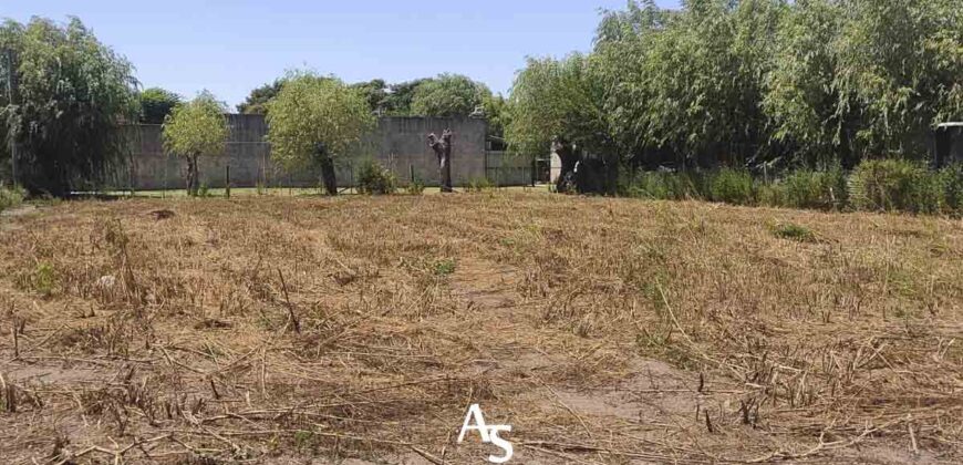 Terreno de 957m2 en esquina