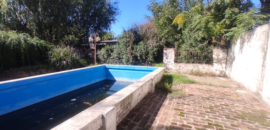 Casa con parque y pileta