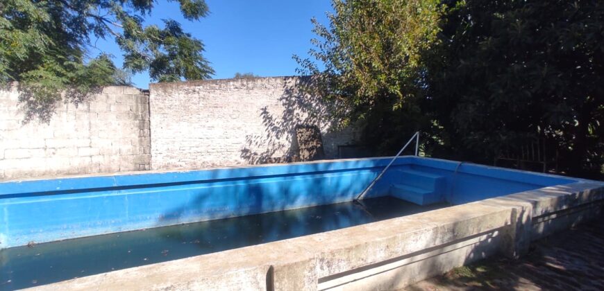 Casa con parque y pileta