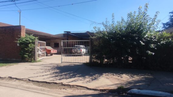 Excelente galpón de 506 m2 cubiertos