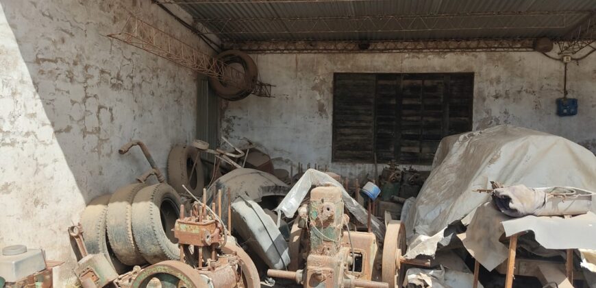 Excelente galpón de 506 m2 cubiertos