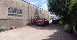 Excelente galpón de 506 m2 cubiertos