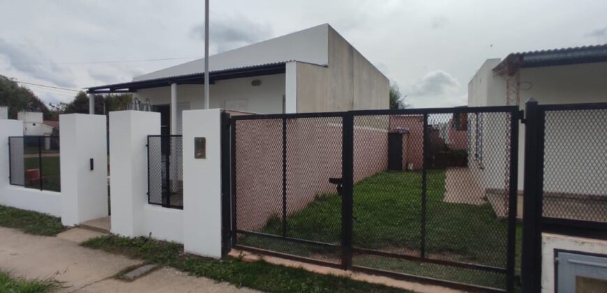 Venta en block | Terreno + dos casas