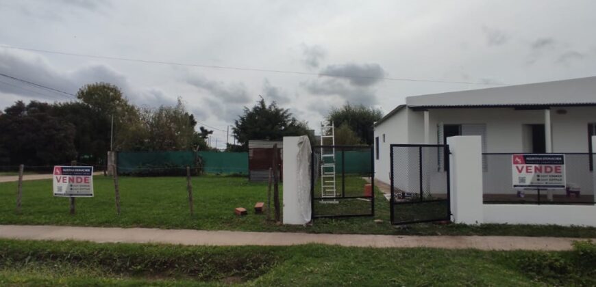 Venta en block | Terreno + dos casas