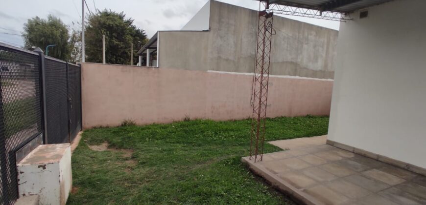Venta en block | Terreno + dos casas