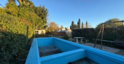 Casa con gran parque y pileta sobre calle 24