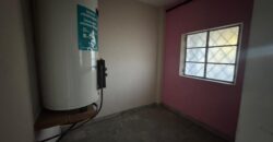 Casa con gran parque y pileta sobre calle 24