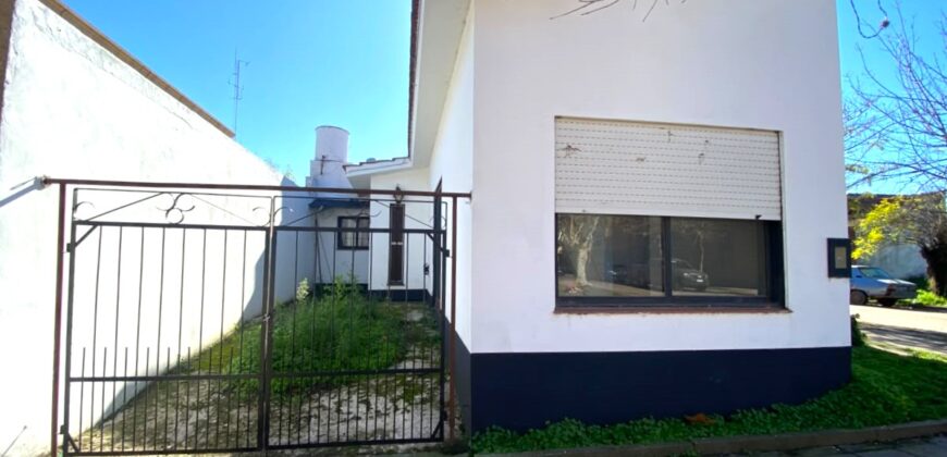Casa en venta en esquina