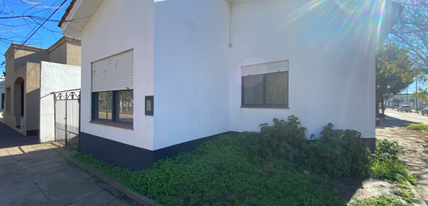 Casa en venta en esquina