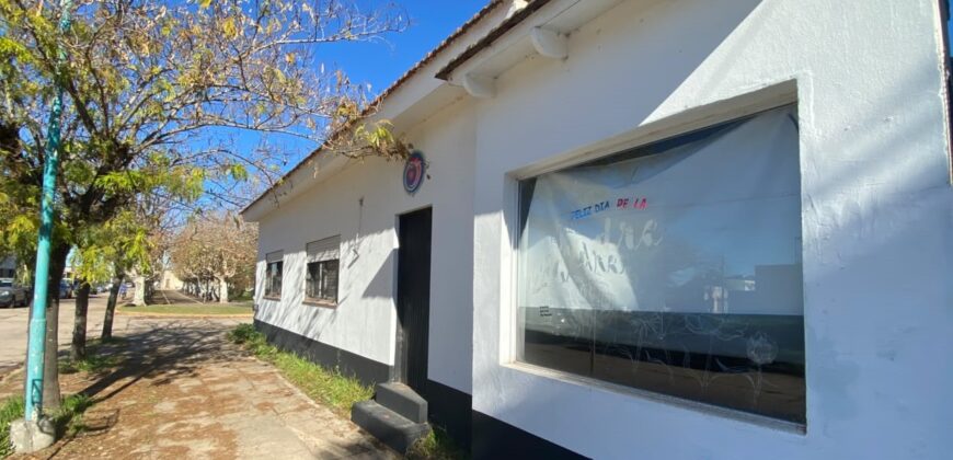 Casa en venta en esquina