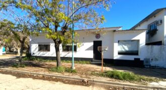 Casa en venta en esquina