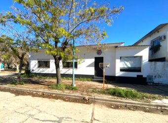 Casa en venta en esquina
