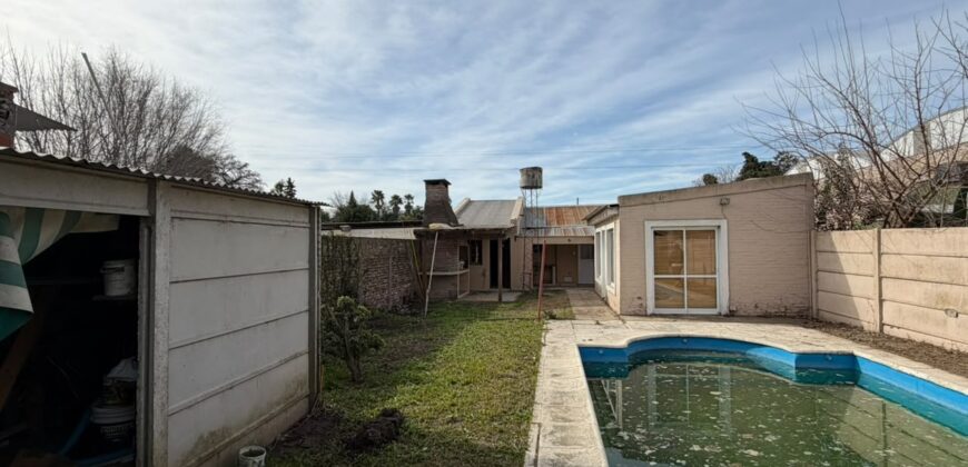 Casa en Calle 131, Navarro