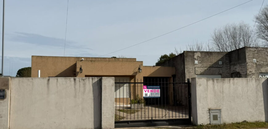 Casa en Calle 131, Navarro