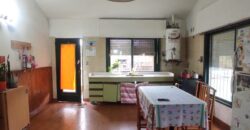 Casa 3 ambientes con gran parque en Las Heras, Bs As