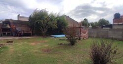 Casa 3 ambientes con gran parque en Las Heras, Bs As