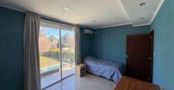 Casa 6 ambientes en Barrio La Olivia