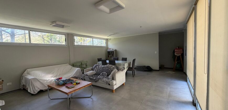 Casa 6 ambientes en Barrio La Olivia